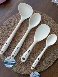 İvory Silikon 4 lü Set (Kepçe-Pilav-Derin-Mini) KREM