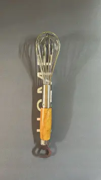 Gazoz açacaklı çırpıcı